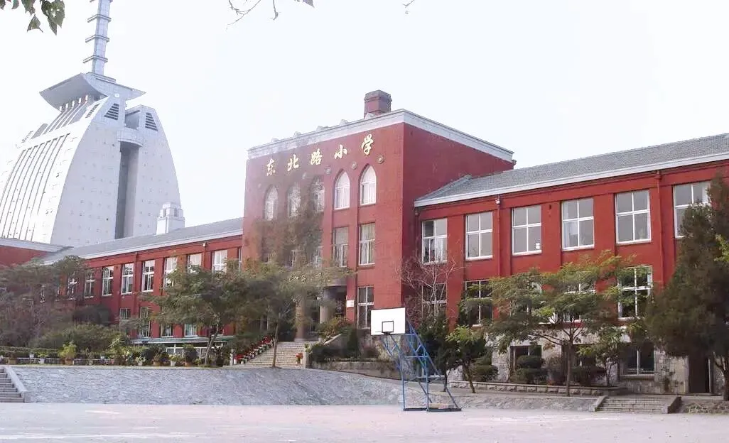 开云-大连东北路小学建校一百周年，中国足协为其送上贺信